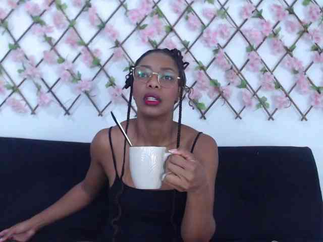 tiffany-gomez9 webcam