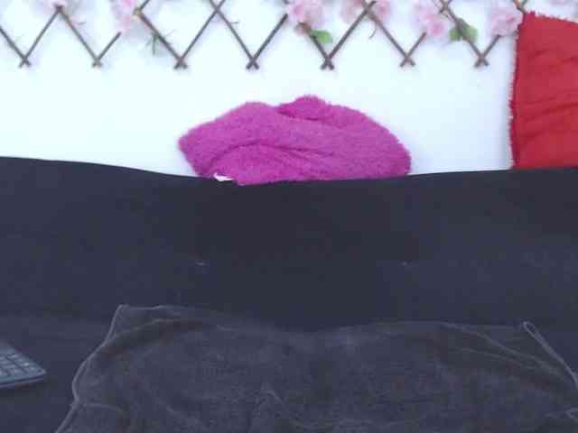 tiffany-gomez9 webcam