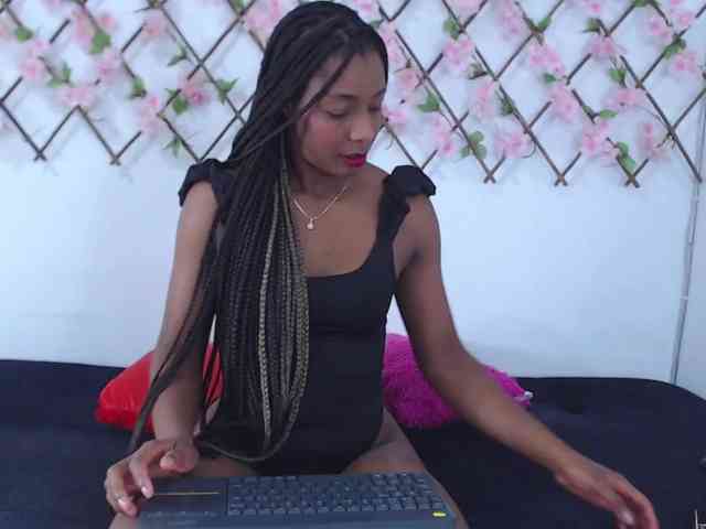 tiffany-gomez9 webcam