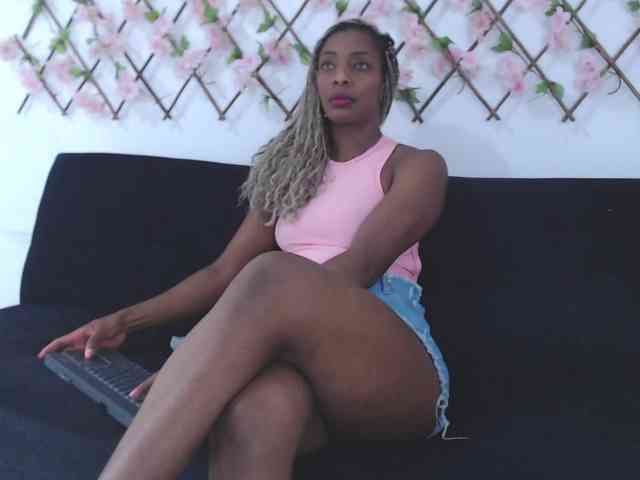 tiffany-gomez9 Live Webcam on BongaCams