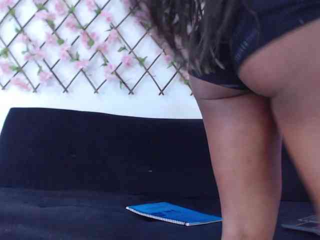 tiffany-gomez9 webcam