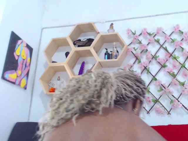 tiffany-gomez9 webcam