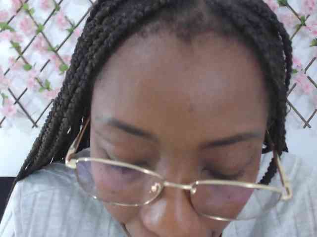 tiffany-gomez9 Live Webcam on BongaCams