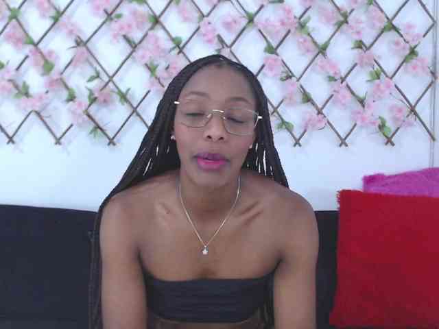 tiffany-gomez9 webcam