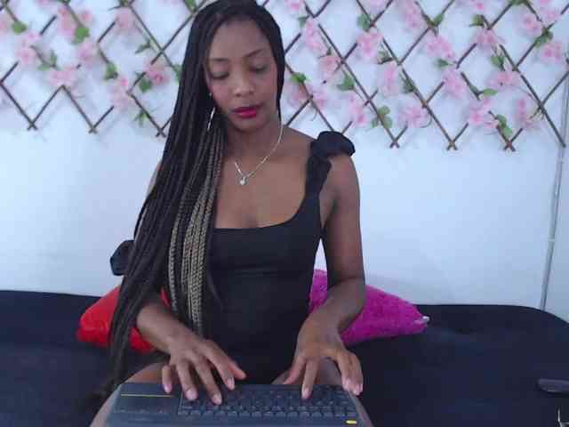 tiffany-gomez9 webcam