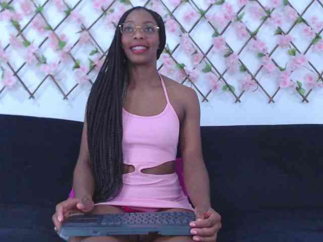 tiffany-gomez9 webcam
