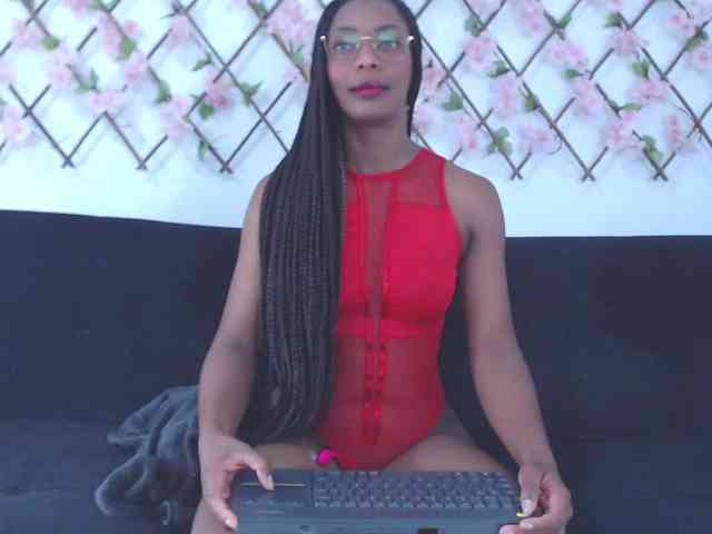 tiffany-gomez9 webcam