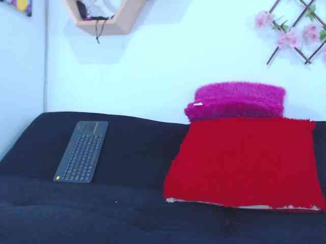 tiffany-gomez9 webcam