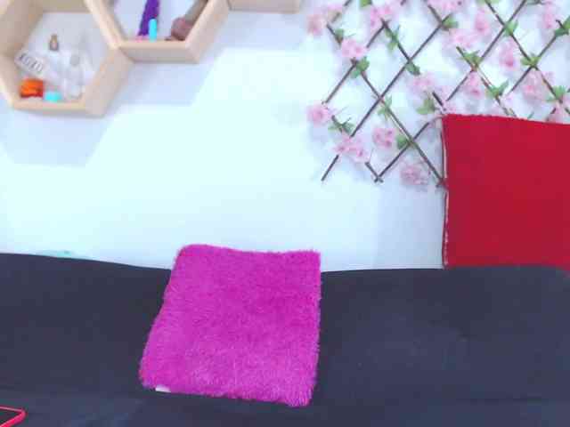 tiffany-gomez9 webcam