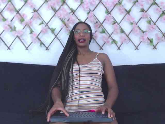 tiffany-gomez9 webcam