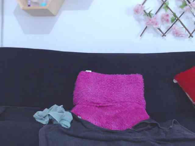 tiffany-gomez9 webcam