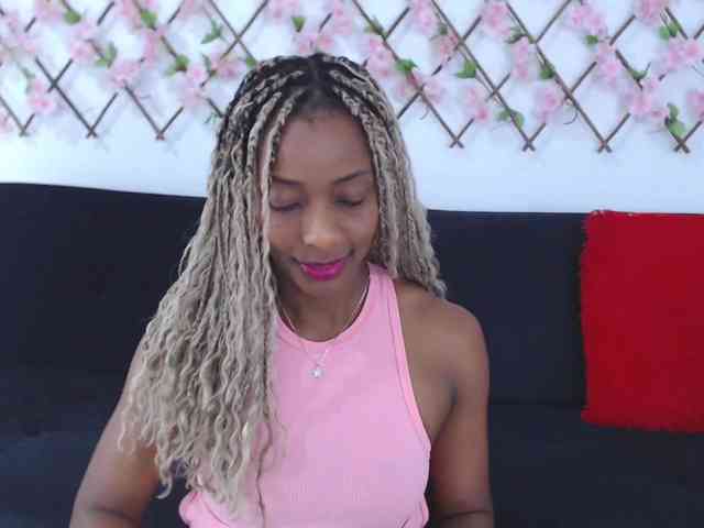 tiffany-gomez9 webcam