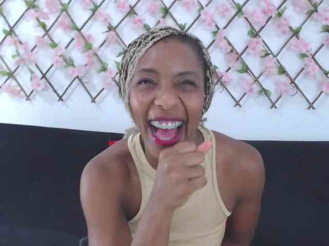 tiffany-gomez9 webcam
