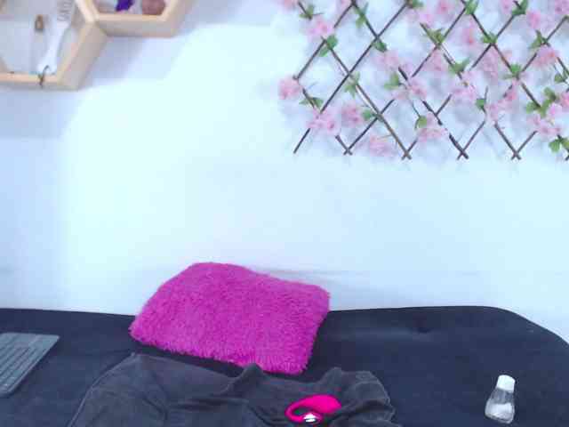 tiffany-gomez9 webcam