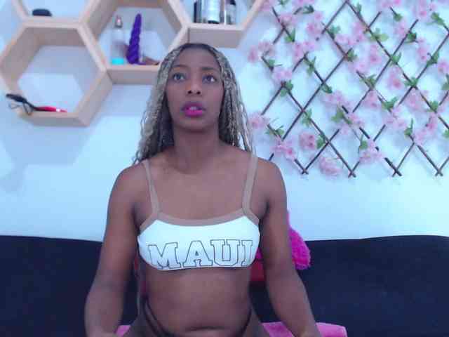 tiffany-gomez9 webcam