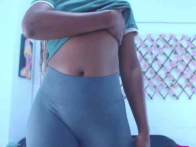 tiffany-gomez9 webcam