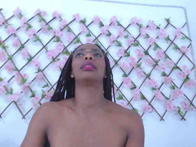 tiffany-gomez9 webcam
