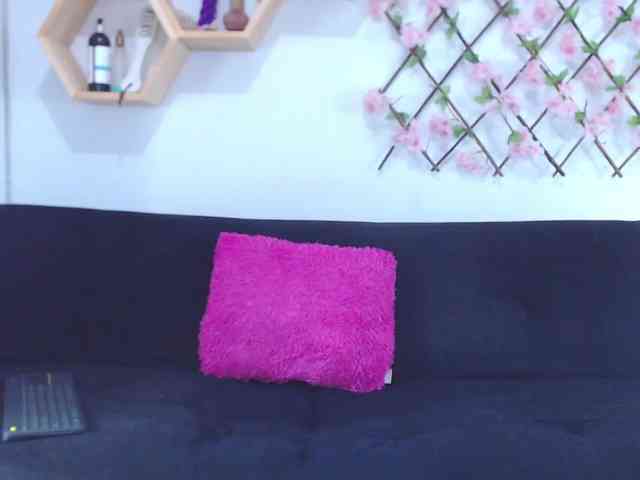 tiffany-gomez9 webcam