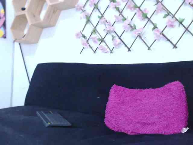 tiffany-gomez9 webcam