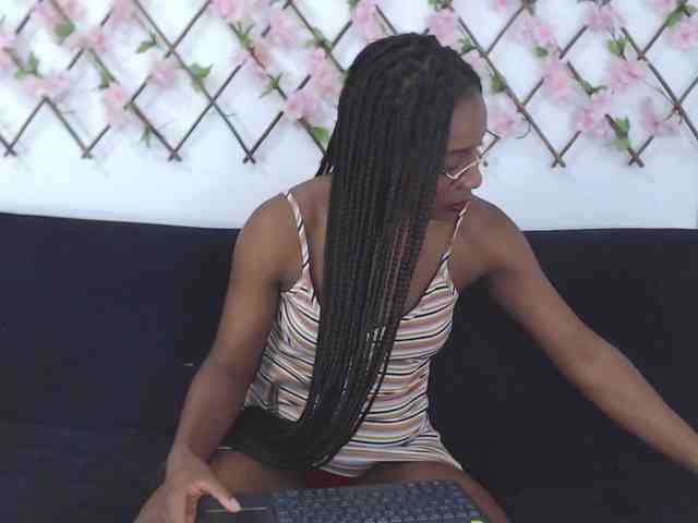 tiffany-gomez9 webcam