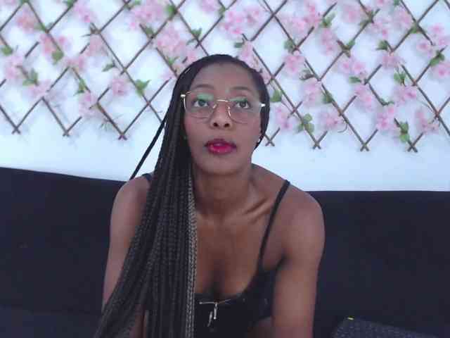 tiffany-gomez9 webcam