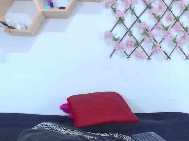 tiffany-gomez9 webcam