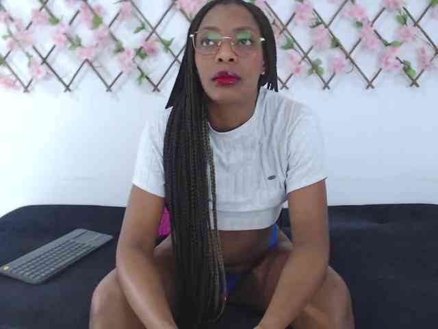 tiffany-gomez9 Live Webcam on BongaCams