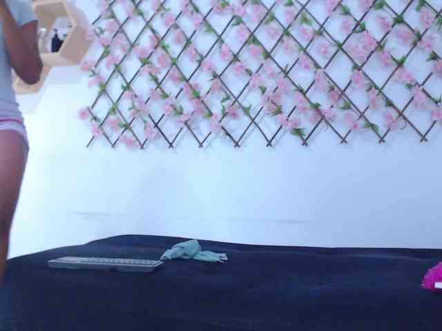 tiffany-gomez9 webcam