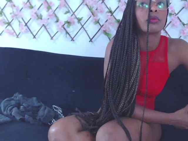 tiffany-gomez9 webcam
