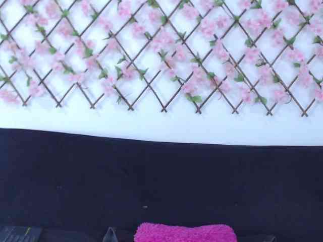 tiffany-gomez9 webcam