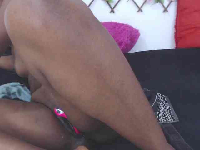 tiffany-gomez9 webcam