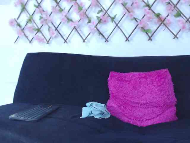 tiffany-gomez9 webcam
