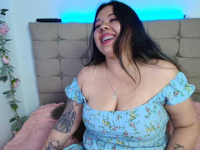 LinaBrowm live cam on BongaCams