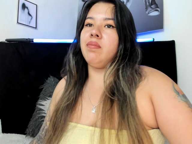 LinaBrowm live cam on BongaCams