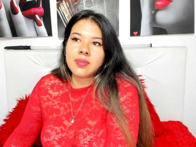 LinaBrowm live webcam show