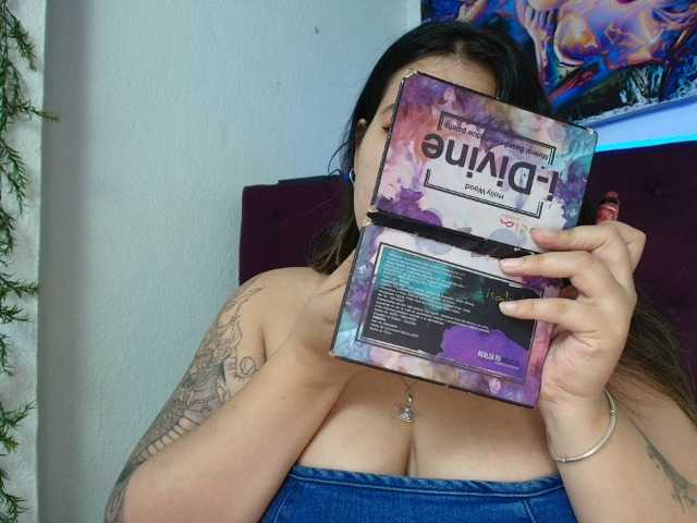 LinaBrowm live cam on BongaCams