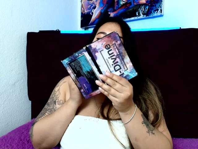 LinaBrowm live cam on BongaCams