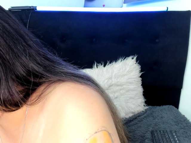 LinaBrowm live cam on BongaCams