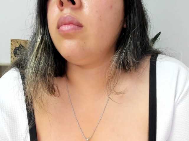 LinaBrowm live cam on BongaCams