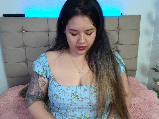 LinaBrowm live cam on BongaCams