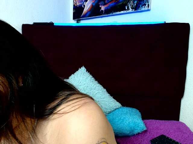 LinaBrowm live cam on BongaCams
