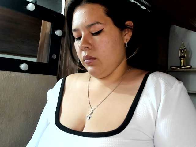 LinaBrowm live cam on BongaCams