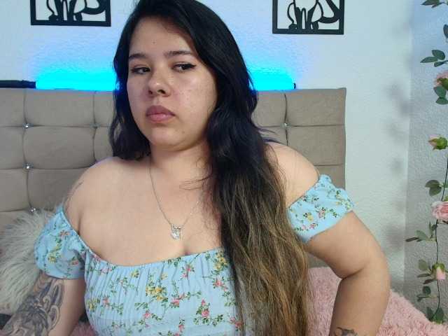 LinaBrowm live cam on BongaCams