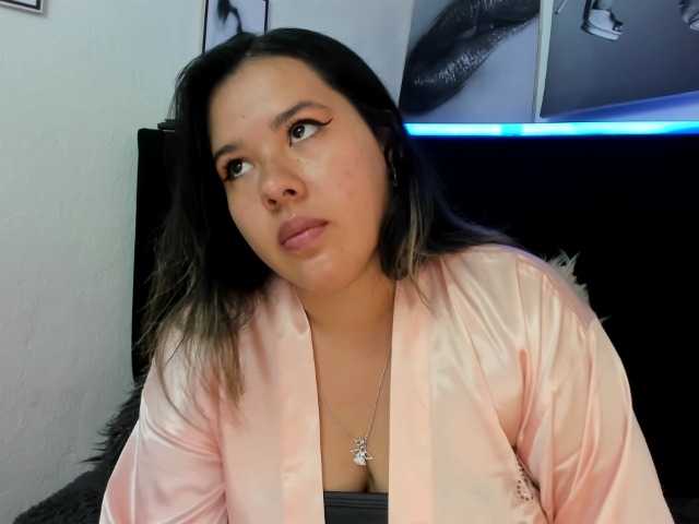 LinaBrowm live cam on BongaCams