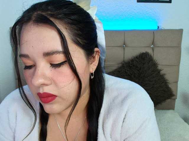 LinaBrowm live cam on BongaCams