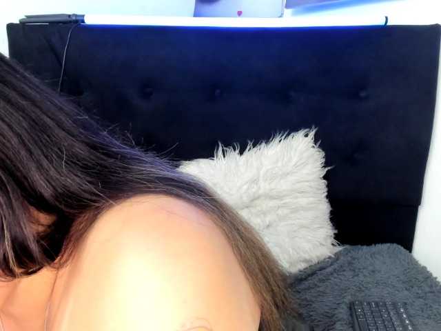 LinaBrowm live cam on BongaCams