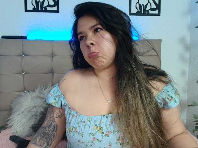 LinaBrowm live cam on BongaCams