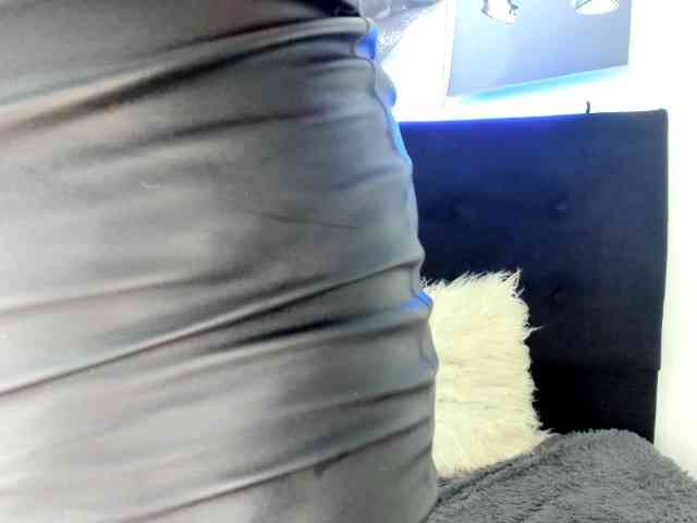 LinaBrowm Live Webcam on BongaCams