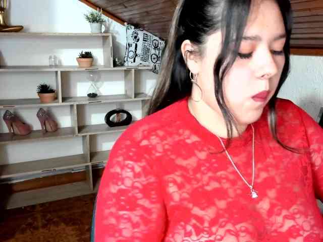 LinaBrowm webcam