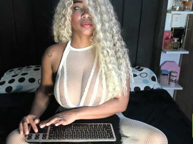 Kylieboobs24